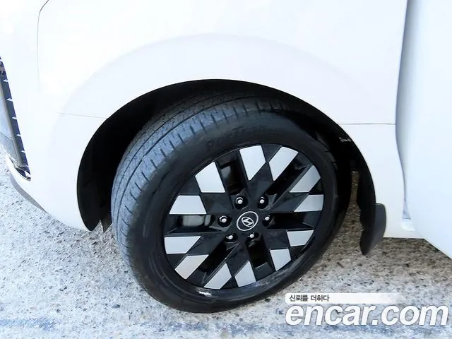 Hyundai Staria — Фото автомобиля 5