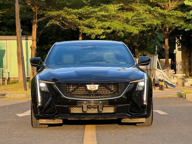 Cadillac CT5 — Фото автомобиля 6