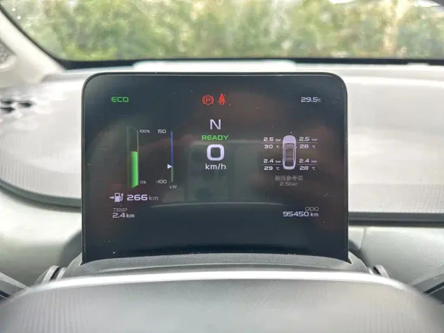 Geely Geometry A — Фото автомобиля 6