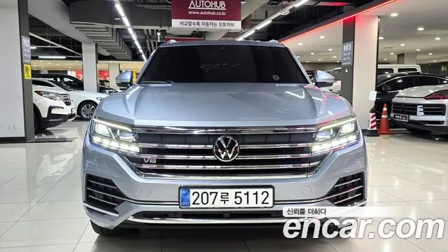 Volkswagen Touareg Generation 3 — Фото автомобиля 4