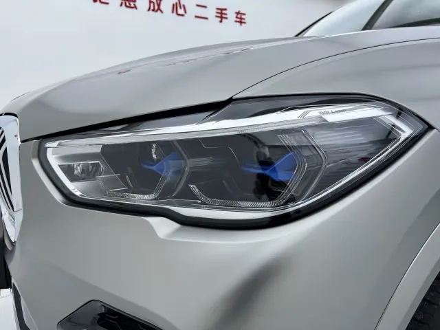 BMW X5 — Фото автомобиля 12