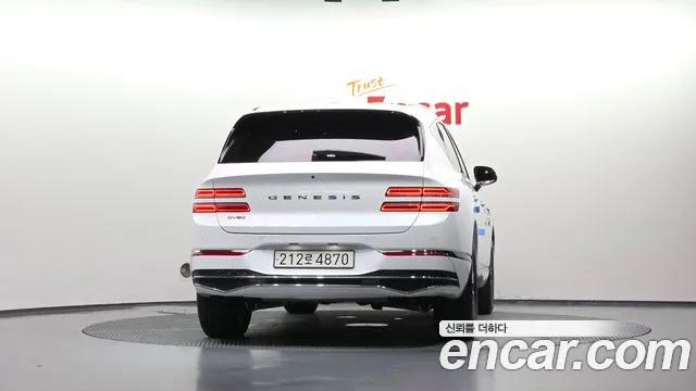 Genesis GV80 2.5T Бензин 2WD — Фото автомобиля 4