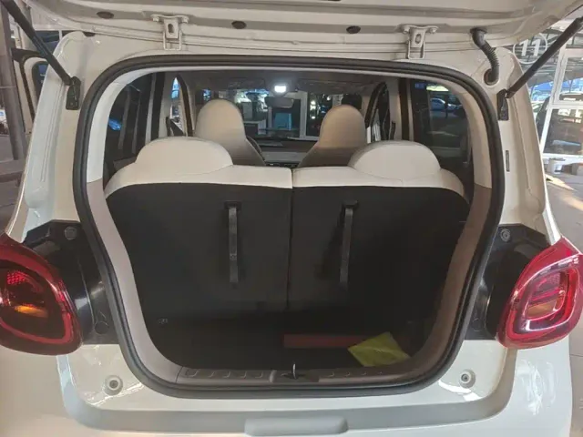Wuling Hongguang Mini EV — Фото автомобиля 18