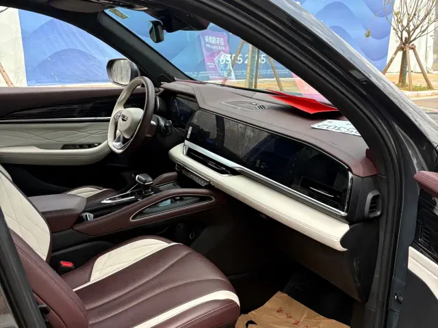 Geely Xingyue L — Фото автомобиля 7