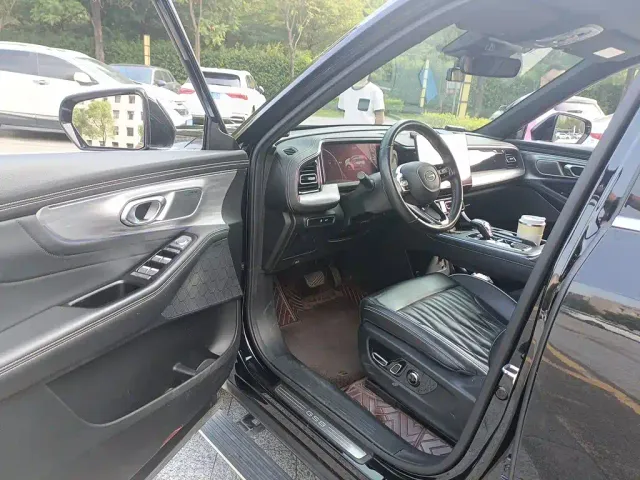 GAC Trumpchi GS8 — Фото автомобиля 13