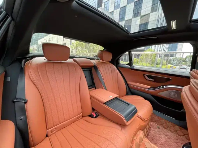 Mercedes-Benz S-Class — Фото автомобиля 22