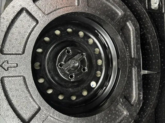 Geely Emgrand S — Фото автомобиля 23