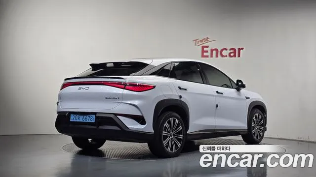 BYD Sealion 7 — Фото автомобиля 2