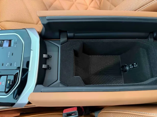 BMW 7 Series — Фото автомобиля 15
