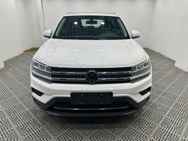 Volkswagen Tharu — Фото автомобиля 2