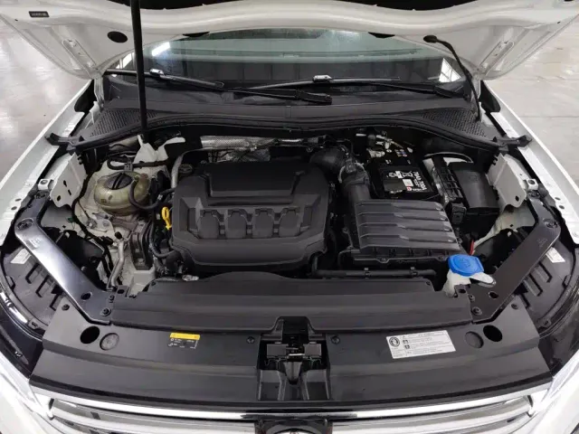 Volkswagen Tiguan L 2024 330TSI Automatic 2WD R-Line Premium Enjoyment Edition — Фото автомобиля 6