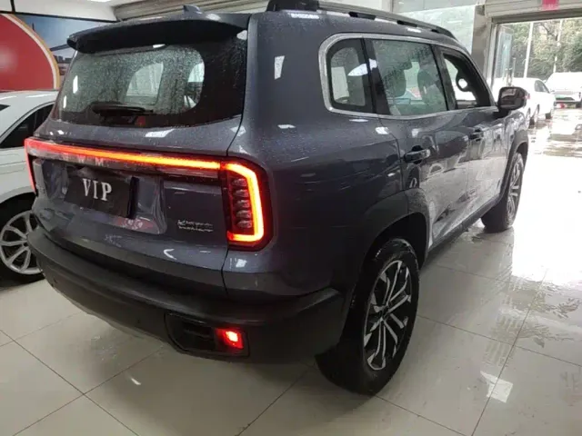 Haval Big Dog — Фото автомобиля 6