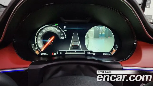 Genesis GV70 2.5T Бензин AWD — Фото автомобиля 8