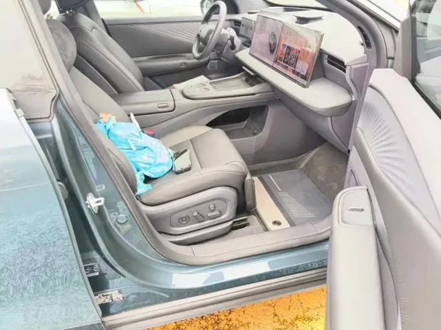 Nissan NX8 — Фото автомобиля 13