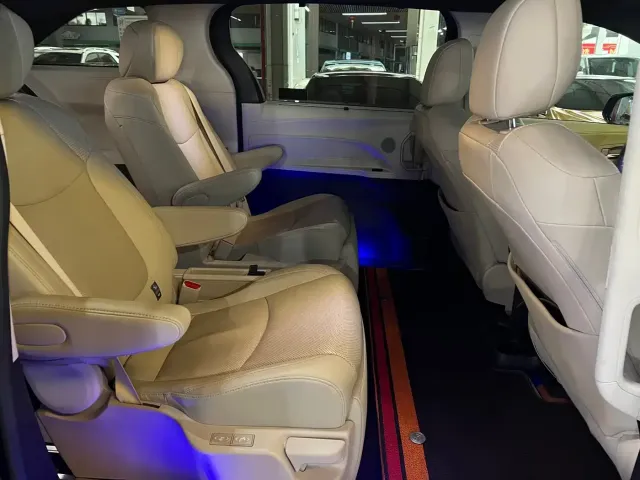 Toyota Granvia — Фото автомобиля 8