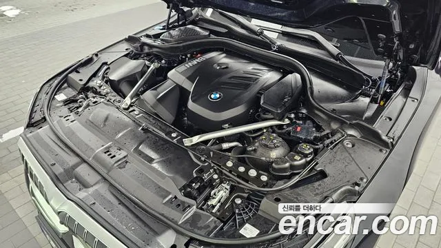 BMW 5-Series — Фото автомобиля 6