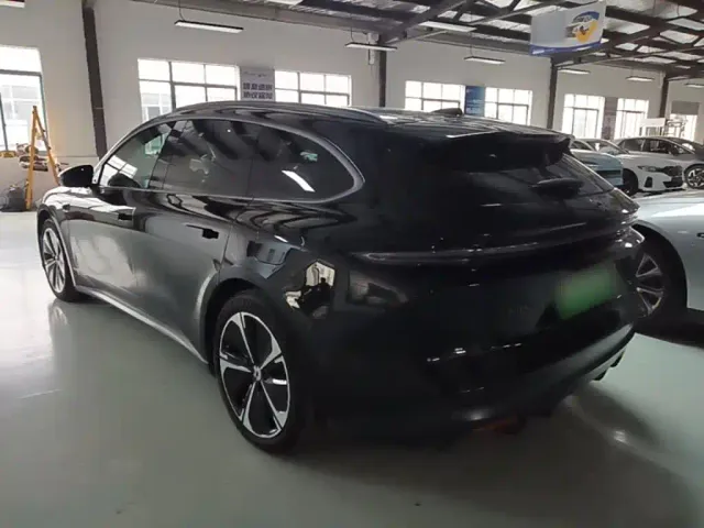 Nio ET5 Touring — Фото автомобиля 4