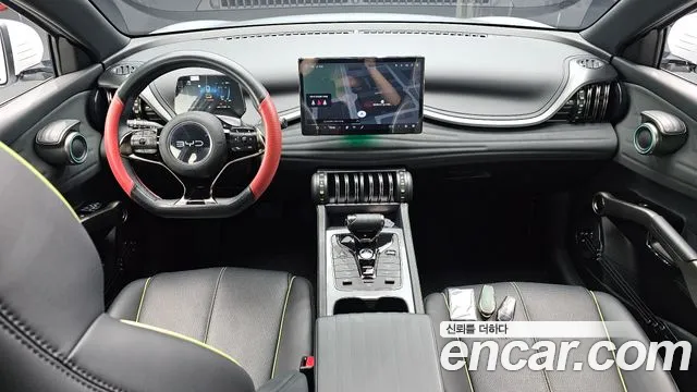 BYD Atto 3 — Фото автомобиля 10
