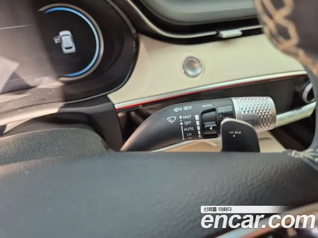 Genesis GV70 — Фото автомобиля 13