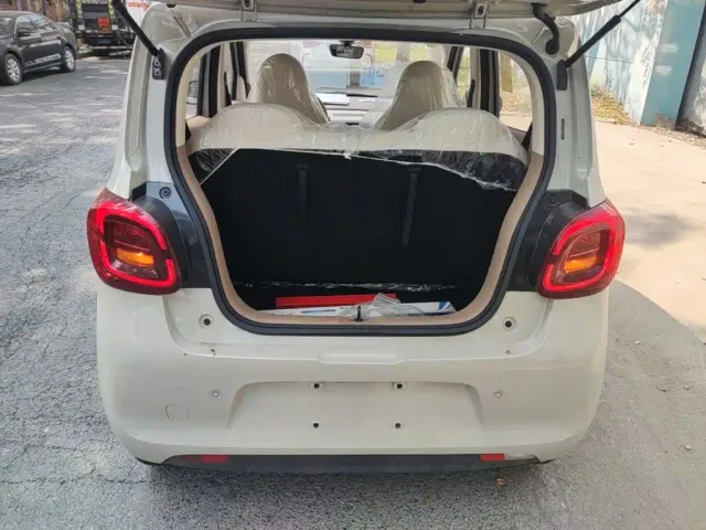 Wuling Hongguang Mini EV — Фото автомобиля 18