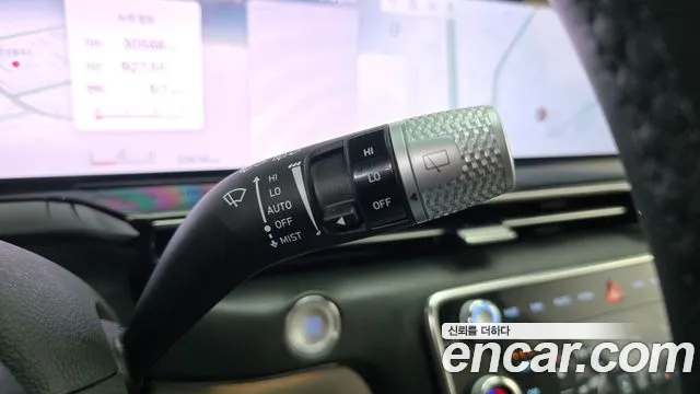 Genesis GV80 — Фото автомобиля 27