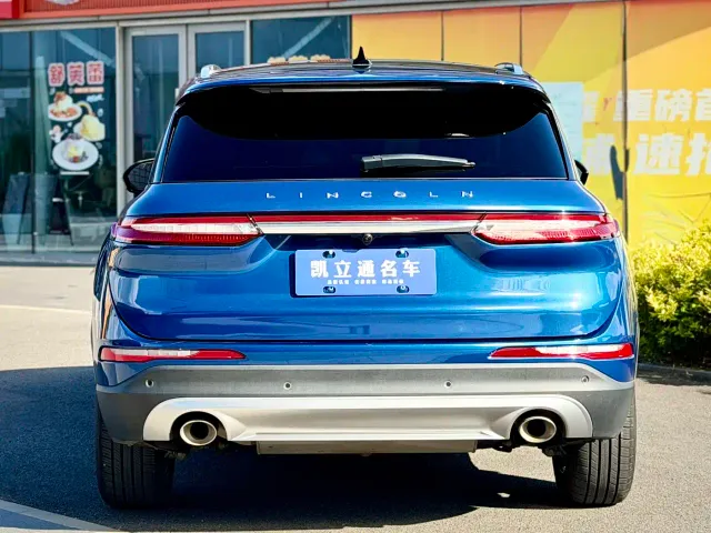 Lincoln Corsair — Фото автомобиля 4