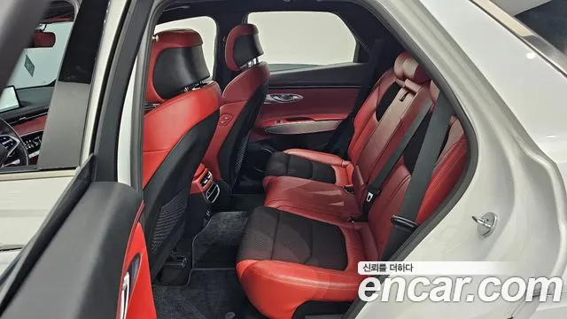 Genesis GV70 2.2 Дизель AWD — Фото автомобиля 11