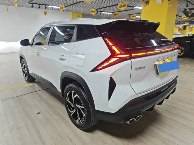 Geely Boyue — Фото автомобиля 12