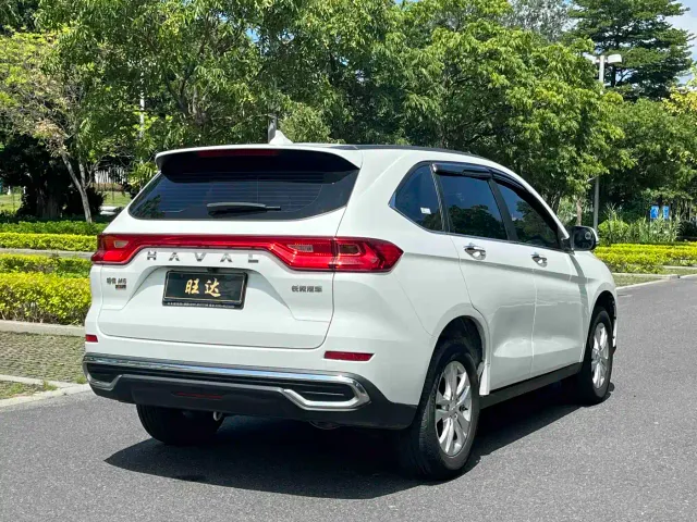 Haval M6 — Фото автомобиля 4