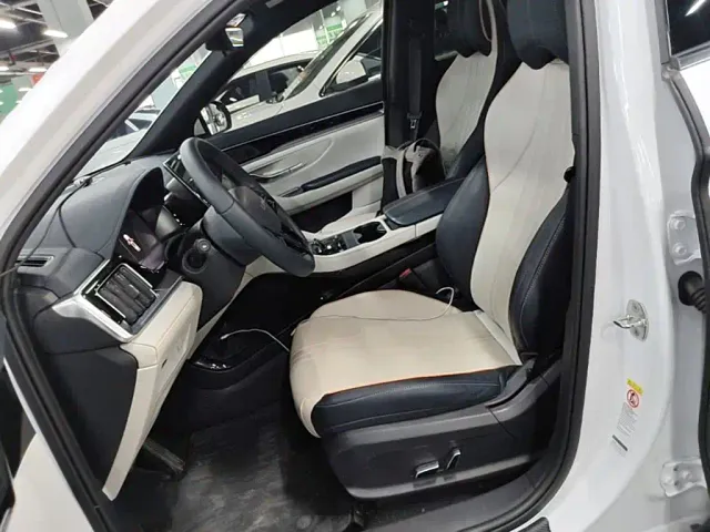 BYD Song PLUS — Фото автомобиля 14