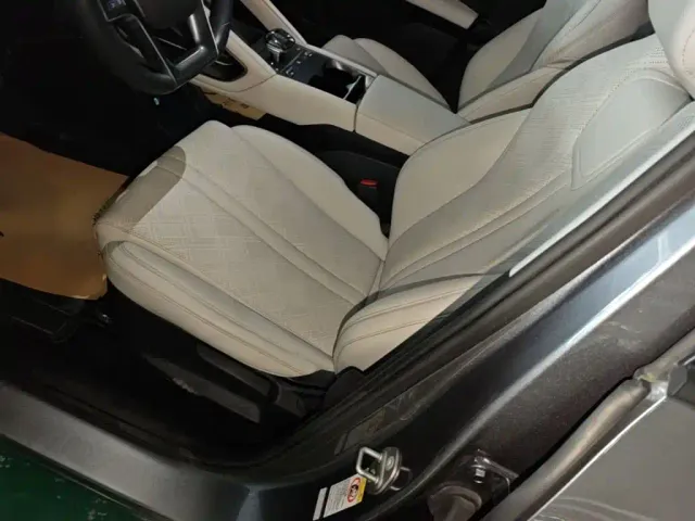 BYD Yuan UP 2024 301KM Leading Edition — Фото автомобиля 14
