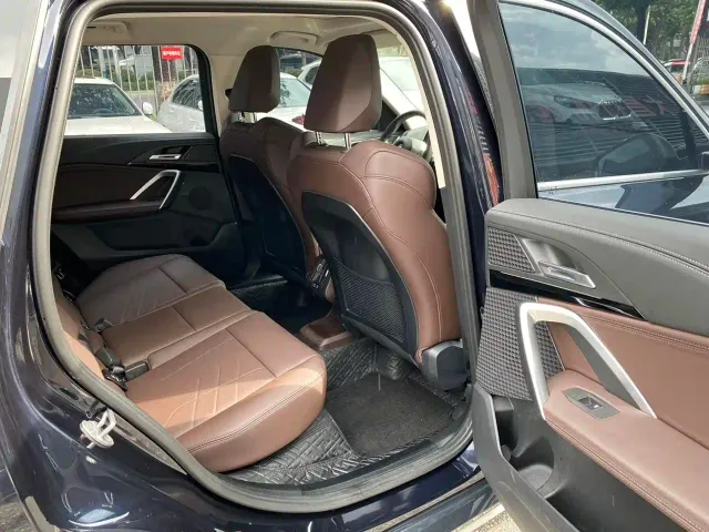 BMW X1 — Фото автомобиля 10