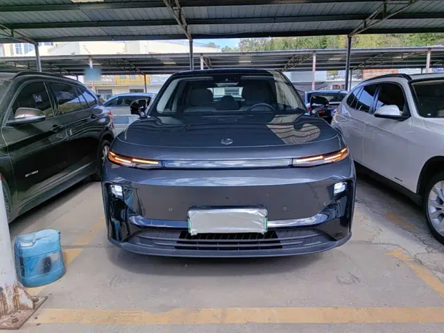 Leapmotor B10 — Фото автомобиля 2