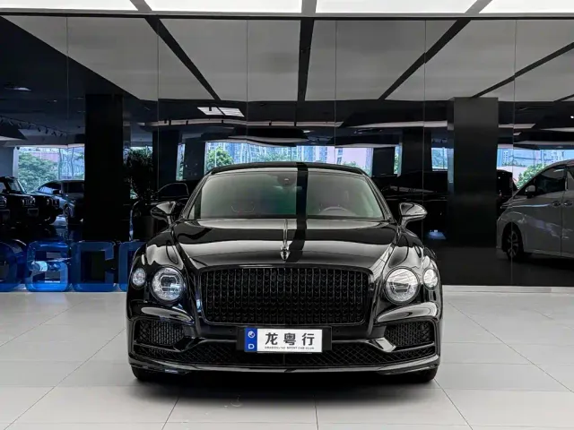 Bentley Flying Spur — Фото автомобиля 2