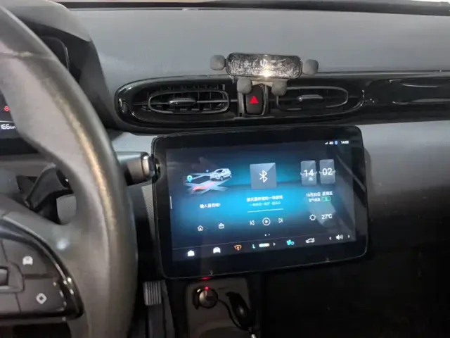 Leapmotor T03 — Фото автомобиля 12
