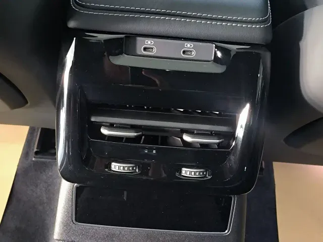Audi A6L — Фото автомобиля 11