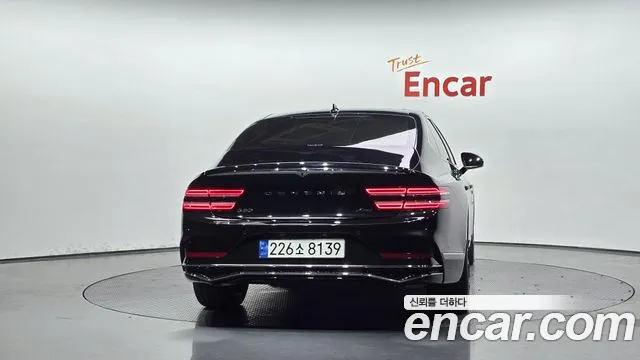 Genesis G80 RG3 — Фото автомобиля 4