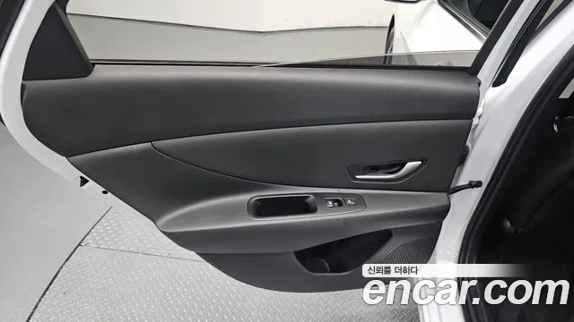 Hyundai AVANTE Inspiration — Фото автомобиля 25