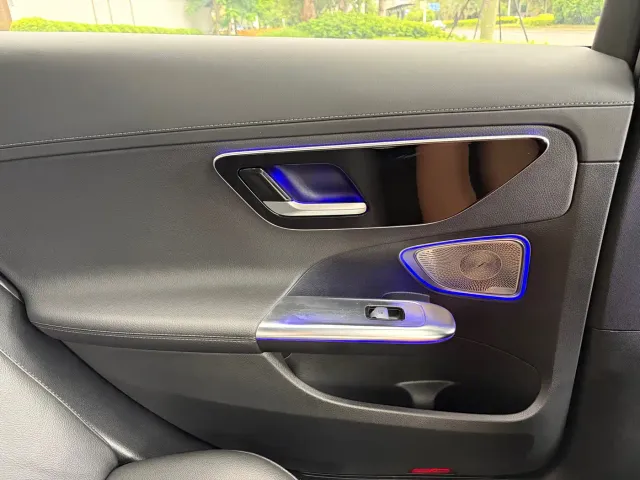 Mercedes-Benz C-Class — Фото автомобиля 18