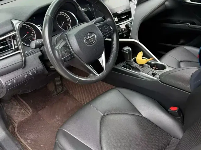Toyota Camry — Фото автомобиля 3