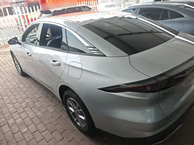 Geely Galaxy L6 — Фото автомобиля 4