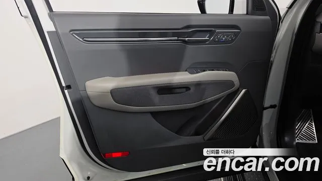 Kia EV9 — Фото автомобиля 24