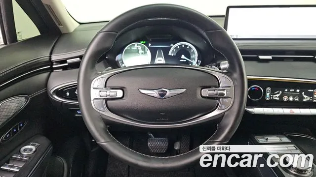 Genesis GV70 2.5T Бензин 2WD — Фото автомобиля 16