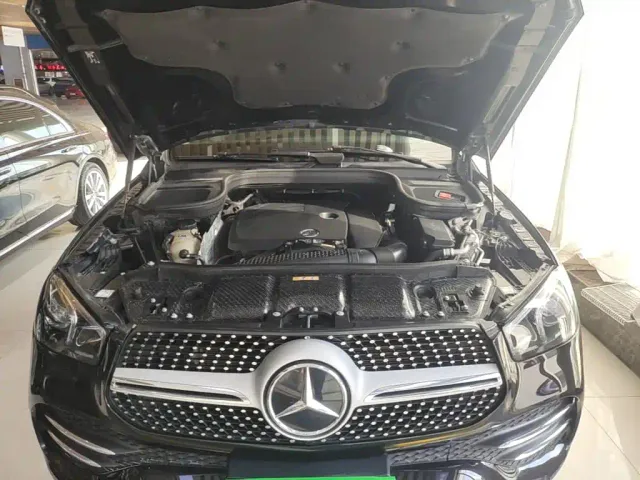 Mercedes-Benz GLE-Class — Фото автомобиля 19
