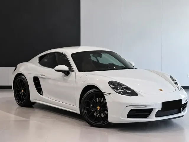 Porsche 718 — Фото автомобиля 3