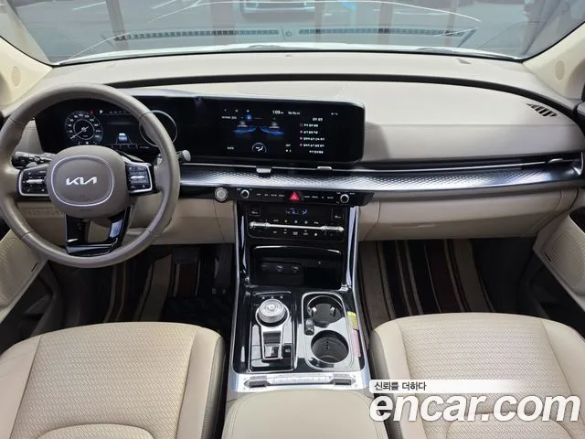 Kia Carnival Generation 4 — Фото автомобиля 7