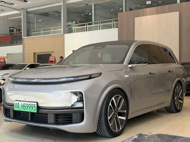 Фотография автомобиля — Li Auto L8