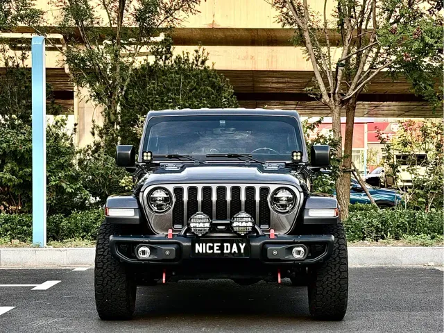 Jeep Wrangler — Фото автомобиля 2