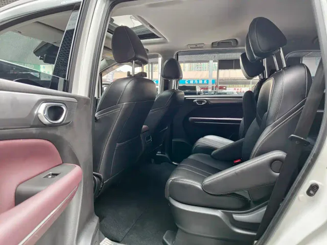 GAC Trumpchi M6 — Фото автомобиля 13