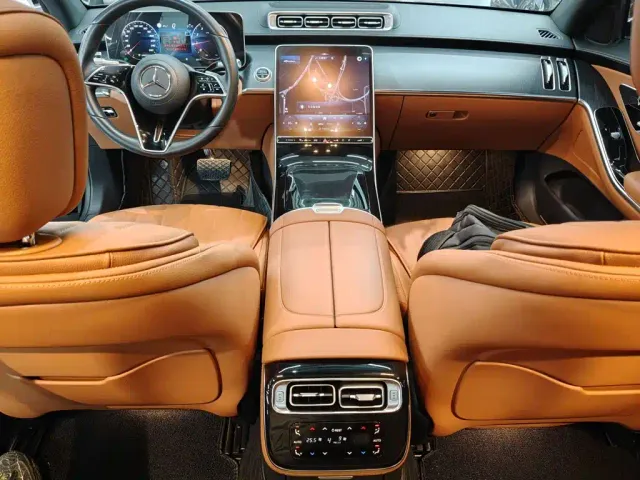 Mercedes-Benz S-Class — Фото автомобиля 12